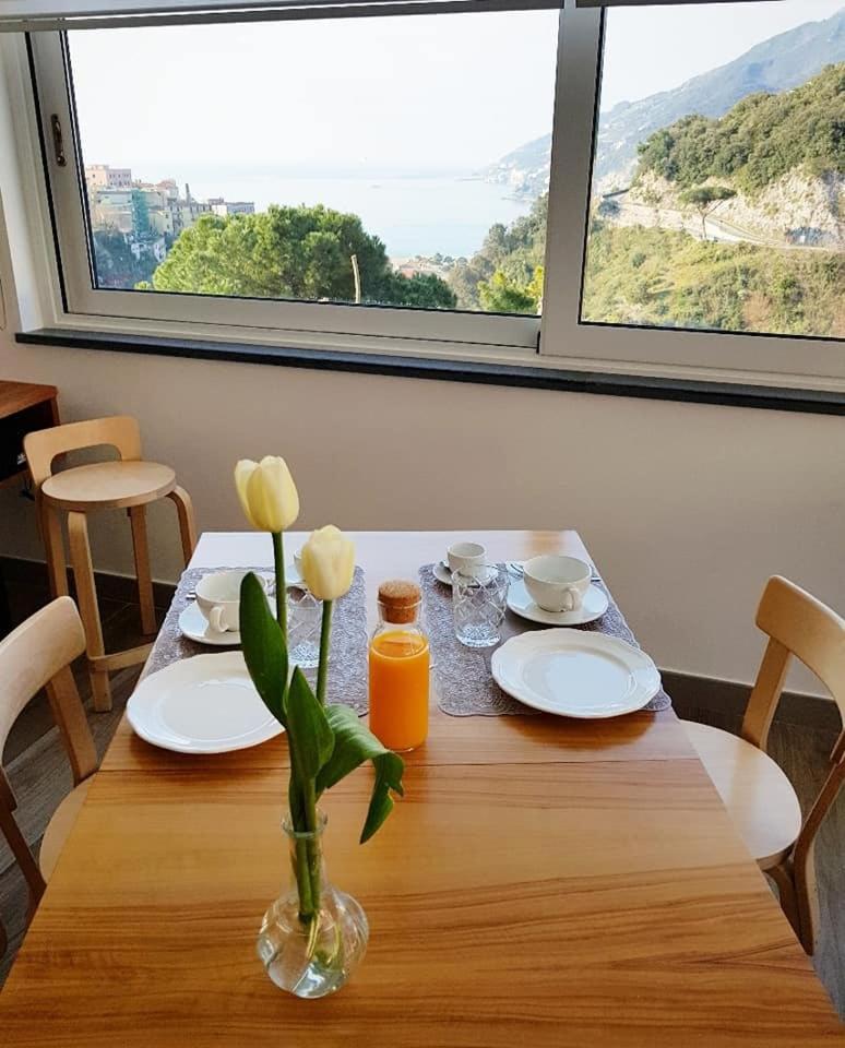 Ambrosea Amalfi Coast B&B วิเอตริ ภายนอก รูปภาพ